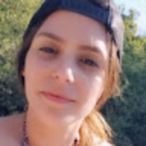 Meet your Posher, Valentina